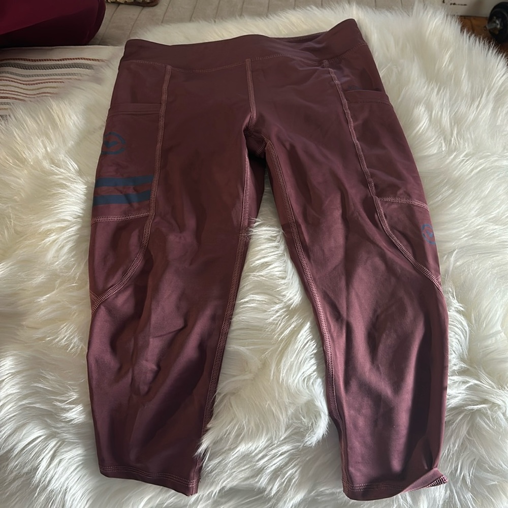 Virus 3/4 leggings